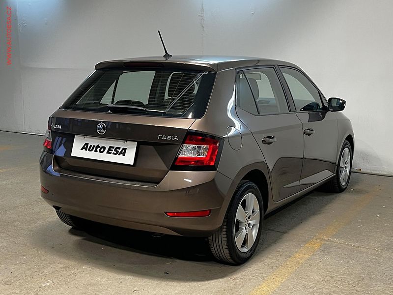 Škoda Fabia (2019) 1.0 TSi, ČR, Ambition - fotka 4 z 13