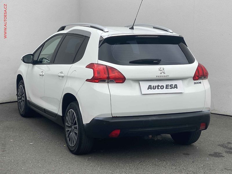 Peugeot 2008 (2014) 1.6 VTi, 2.maj,ČR, Active - fotka 6 z 19