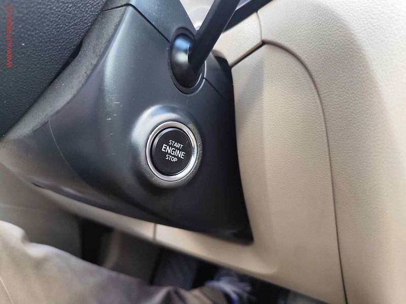 Škoda Octavia (2019) 2.0TDI, ČR, Style, LED, panor - fotka 32 z 33
