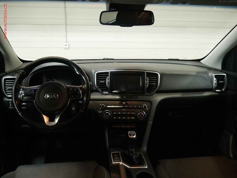 Kia Sportage (2017) 1.6 GDI, ČR, Navi, LED, AC - fotka 8 z 22