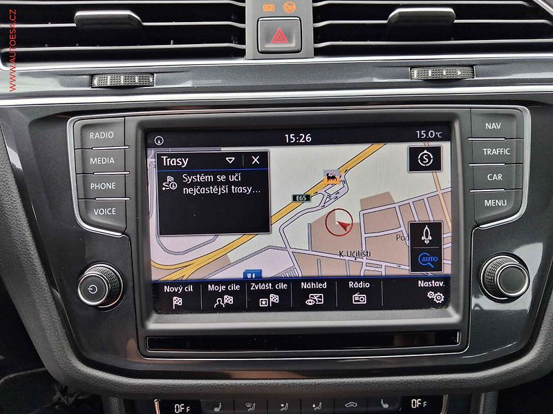 Volkswagen Tiguan (2016) 2.0 TDi, Highline, DSG, LED - fotka 16 z 17