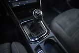 Volkswagen Touran 2,0 TDI MASÁŽ KAMERA VÝHŘEV ČR - náhled 22