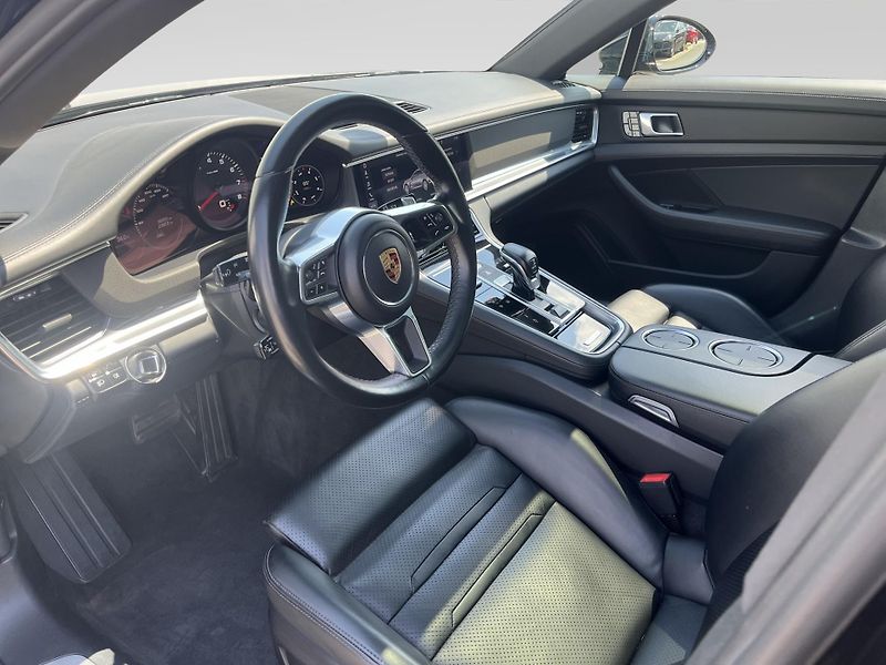 Porsche Panamera (2020) 4 SportTurismo - fotka 16 z 28