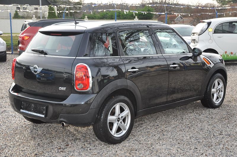 Mini Countryman 1.6i 72kW - fotka 3 z 17