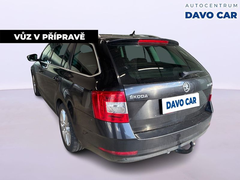 Škoda Octavia 1,6 TDI DSG Style+ LED Kůže - fotka 2 z 12
