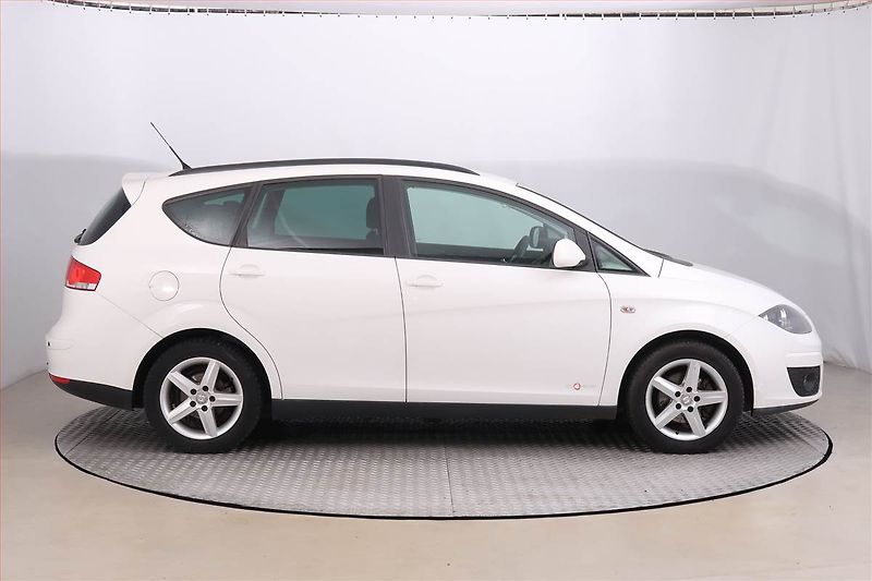 Seat Altea (2011) 1.6 TDI, Tempomat - fotka 6 z 16