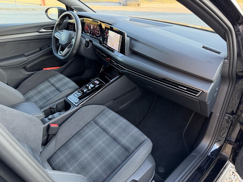 Volkswagen Golf GTD 2,0 TDi/147kW - DSG,Matrix - fotka 65 z 85