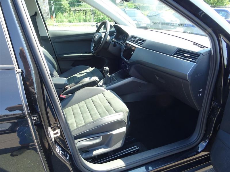 Seat Arona 1,0 TSi 85 kW - fotka 14 z 26