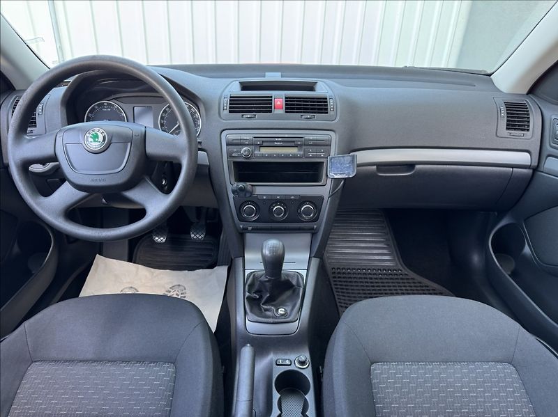 Škoda Octavia 1,6 MPi 75kW tažné původ ČR - fotka 27 z 50