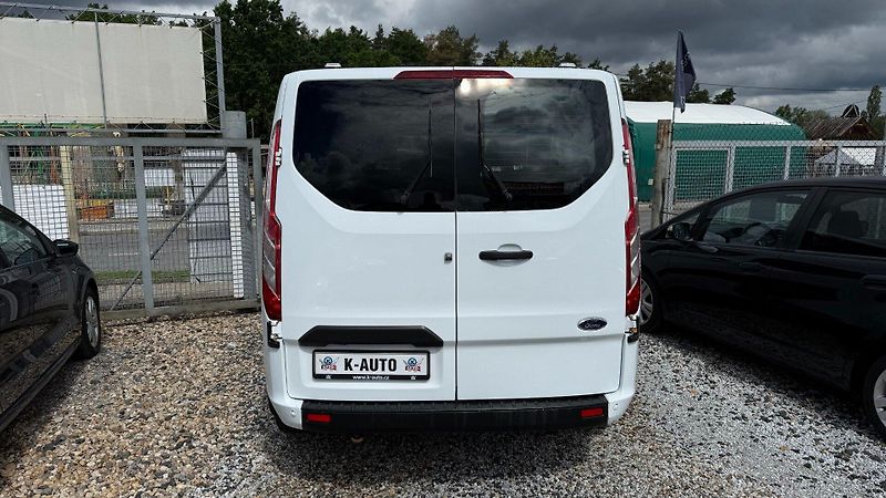 Ford Transit Custom (2018) 2.0TDCi 77kW *L1H1*9míst* - fotka 5 z 22