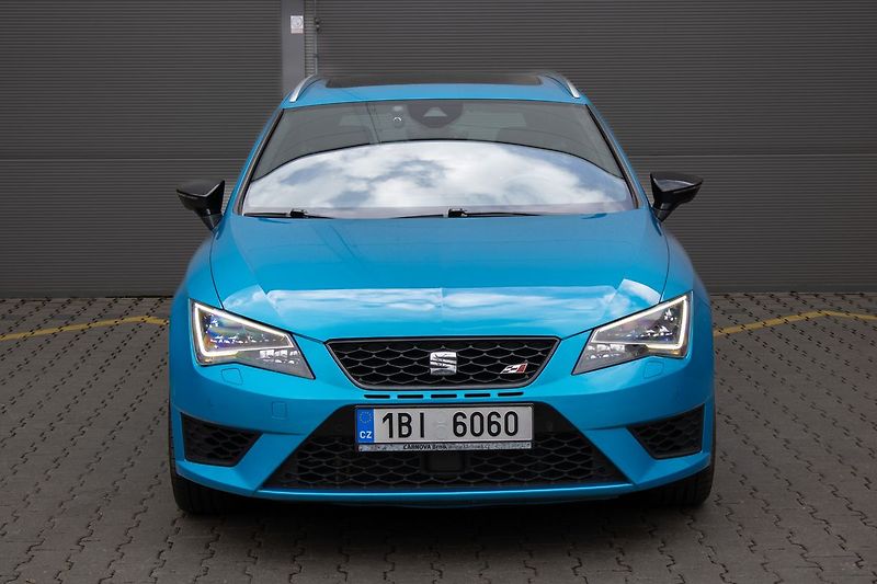 Seat Leon - fotka 2 z 39