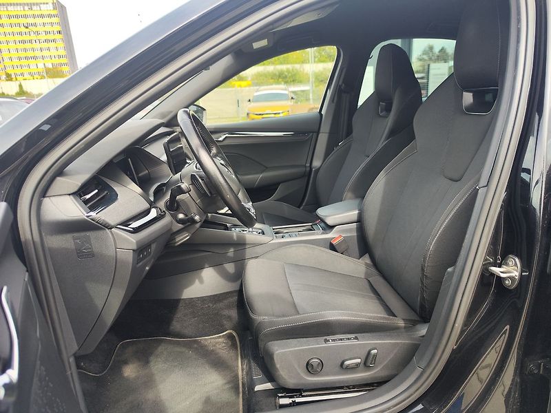 Škoda Octavia 1.5 TSI/110kW e-TEC Style DSG - fotka 15 z 37