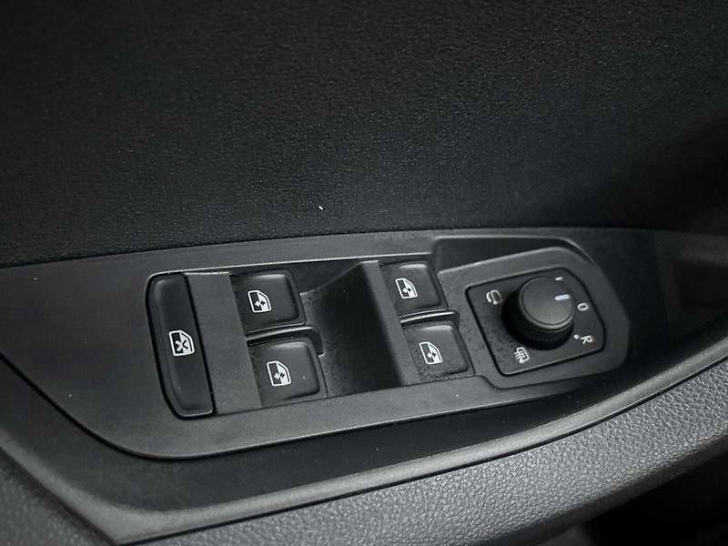 Škoda Karoq Sportline DSG - fotka 21 z 28