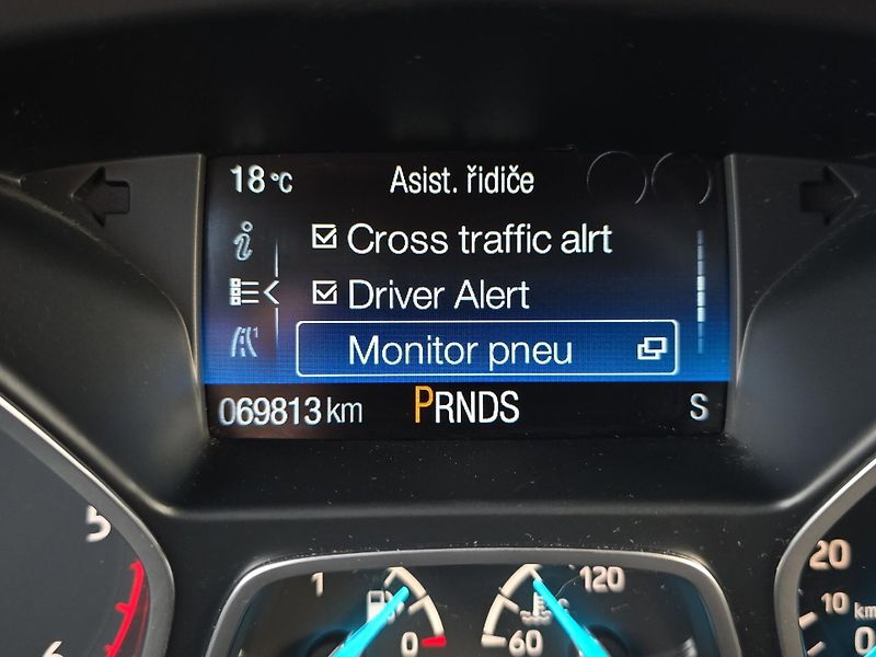 Ford Kuga (2017) Vignale 2.0 TDCi A/T 132kW, 1. - fotka 19 z 29