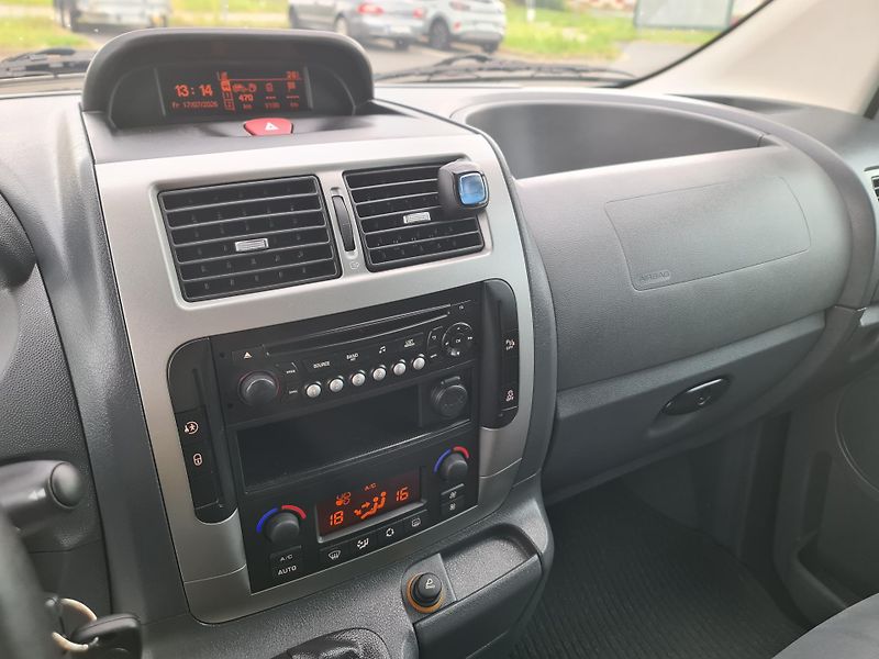 Fiat Scudo (2014) LONG 2.0 MULTIJ 120-KW OLOMOUC - fotka 52 z 96