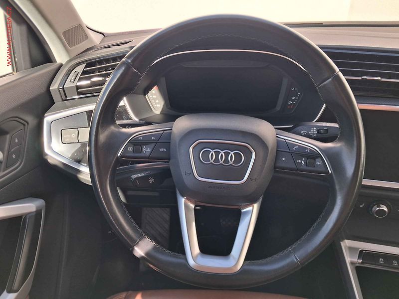 Audi Q3 (2020) 2.0 TDi Quattro, AT, LED, TZ - fotka 11 z 22