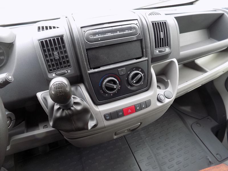 Fiat Ducato (2011) 2.3 88KW 6MÍST L2H1 - fotka 23 z 47