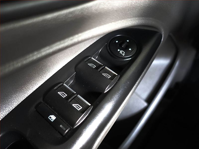 Ford Tourneo Connect (2021) Maxi Active 1.5 EcoBlue, 5Míst - fotka 17 z 17