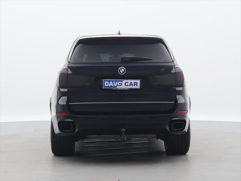 BMW X5 3.0 M50d 280kW xDrive - fotka 6 z 45