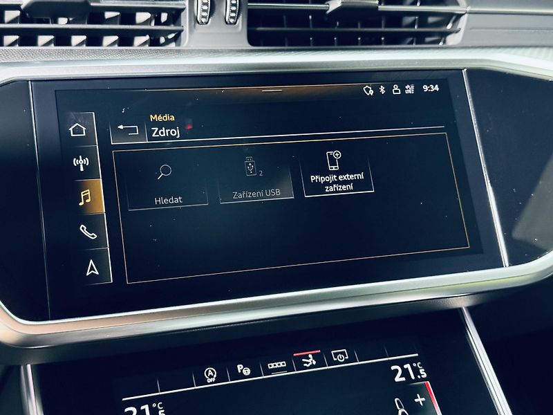 Audi RS 7 (2022) CARBON*VALCONA*NEZ.TOP*ZÁRUKA - fotka 31 z 43