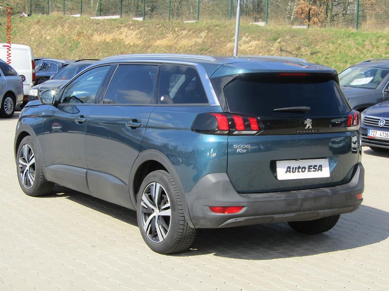 Peugeot 5008 (2019) 1.5 HDi, ČR, Active - fotka 6 z 24