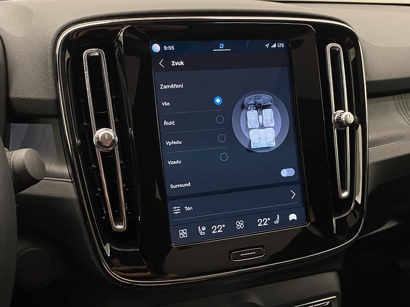 Volvo C40 PURE ELECTRIC TWIN ENGINE PLUS - fotka 52 z 57