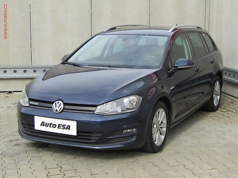 Volkswagen Golf (2016) 1.0 TSi, Navi - fotka 3 z 20