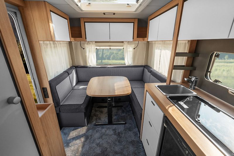 Knaus (2027) Sport 450 FU - fotka 2 z 7