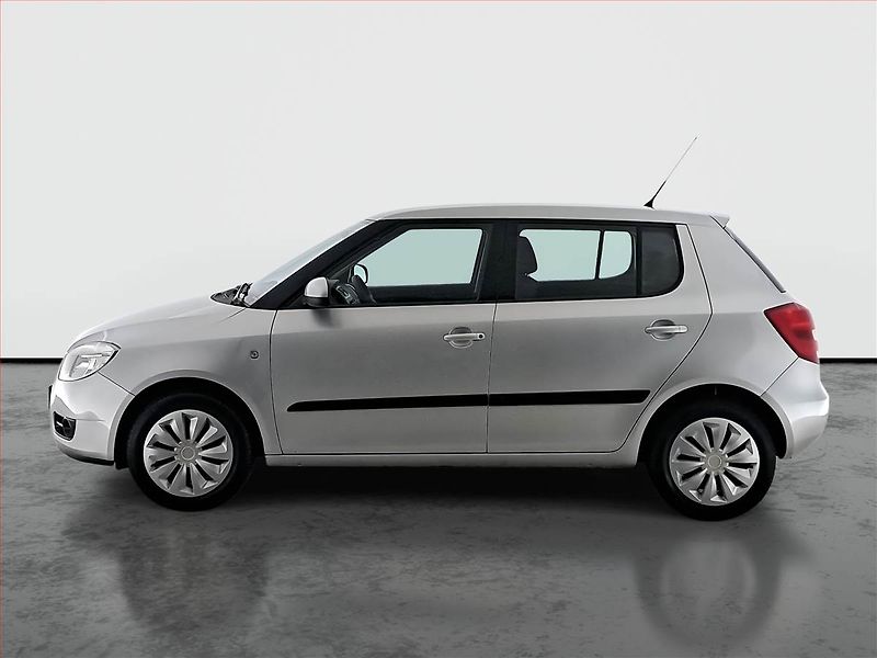 Škoda Fabia (2008) 1.4 16V - fotka 3 z 16