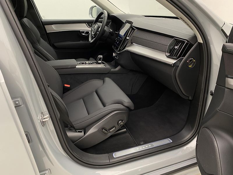 Volvo XC90 B5 AWD BRIGHT PLUS AUT CZ 7M - fotka 22 z 59