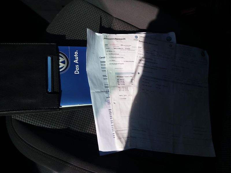 Volkswagen Beetle 1.6TDi,XENONY,NAVI.PĚKNÝ-STAV! - fotka 15 z 18