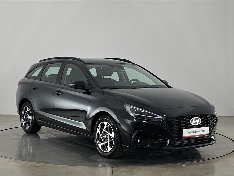 Hyundai i30 Smart DCT - fotka 14 z 26