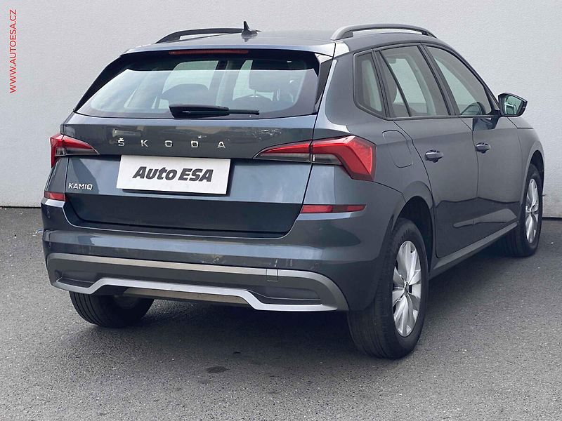Škoda Kamiq (2020) 1.0 TSi, 1.maj,ČR, Ambition - fotka 4 z 17