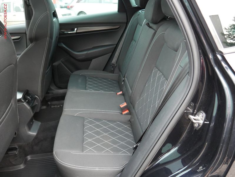 Škoda Karoq (2021) 1.5 TSI, SportLine. DSG, LED - fotka 10 z 21