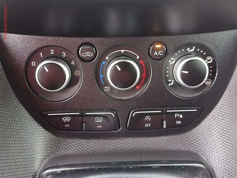 Ford Transit Connect (2016) 1.0T, ČR, TREND, AC - fotka 13 z 18