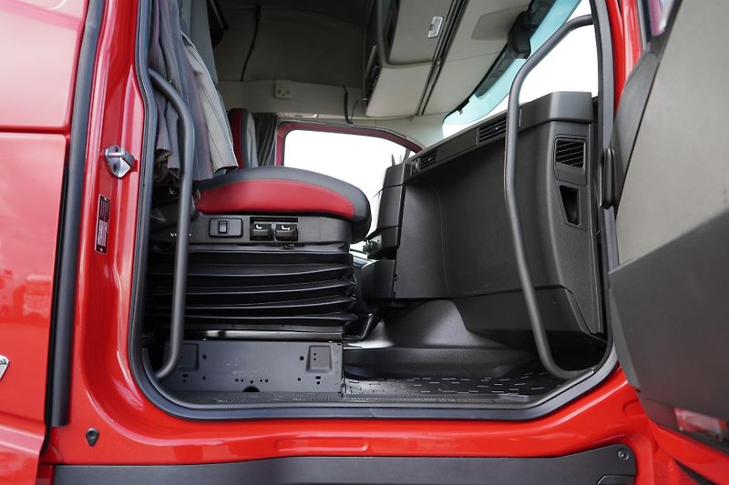 Volvo FH (2018) 460 / EURO 6 / ACC / GLOBETROT - fotka 28 z 50