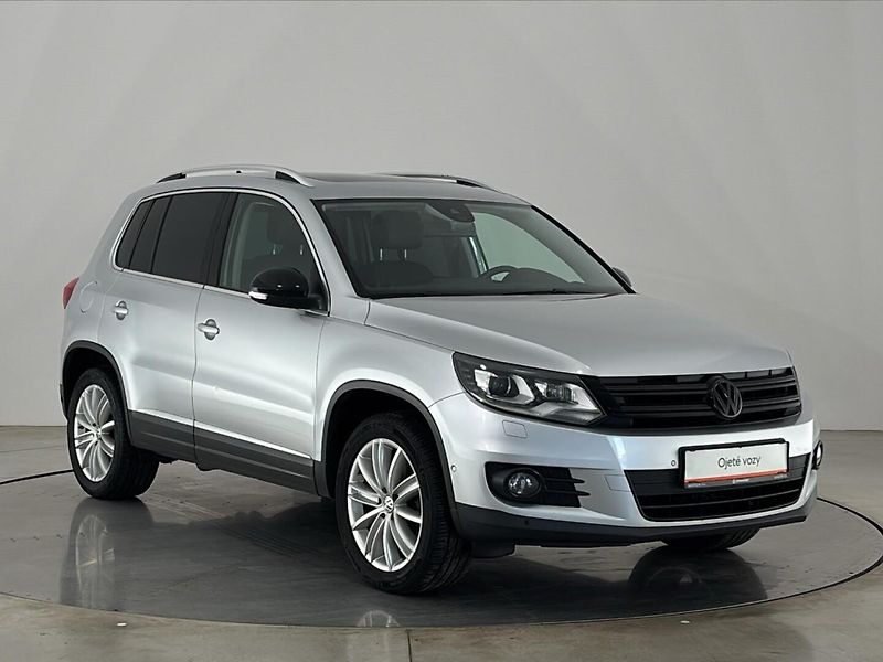 Volkswagen Tiguan Sport 4MOT - fotka 14 z 29