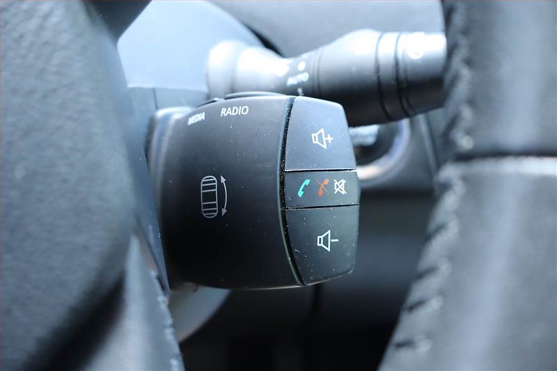 Renault Grand Scénic (2012) 1.5 dCi, Tempomat - fotka 18 z 22