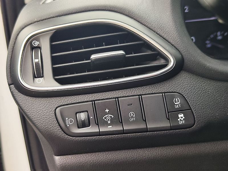 Hyundai i30 1.0 T-GDI/88kW Comfort - fotka 24 z 27