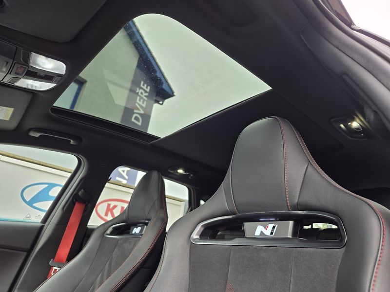 Hyundai i30 2.0-N-206kw-LIMIT EDICE 25ks - fotka 22 z 40