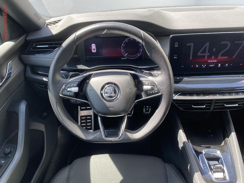 Škoda Octavia (2023) 1.5 TSi, ČR, SportLine, DSG - fotka 11 z 19