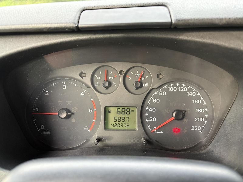 Ford Transit (2011) Ford Tranzit 2.2 TDCI 9 míst  - fotka 15 z 15