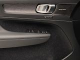 Volvo XC40 D4 AWD R-DESIGN AUT  - náhled 27