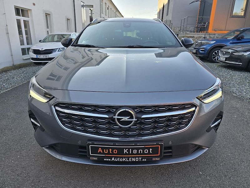 Opel Insignia 128kW 4x4 AUT Ultimate ST -DPH - fotka 3 z 40