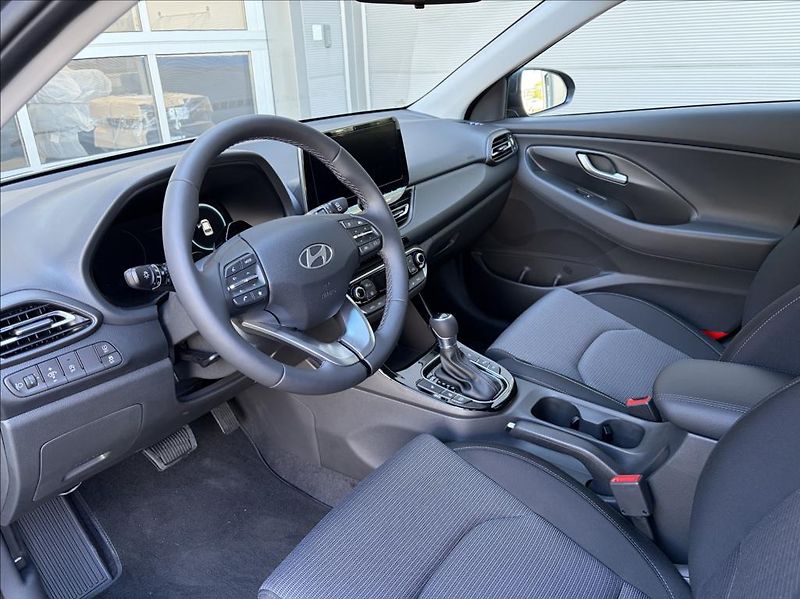 Hyundai i30 (2026) 1,6 T-GDI DCT  WG FL Go Czech - fotka 7 z 22