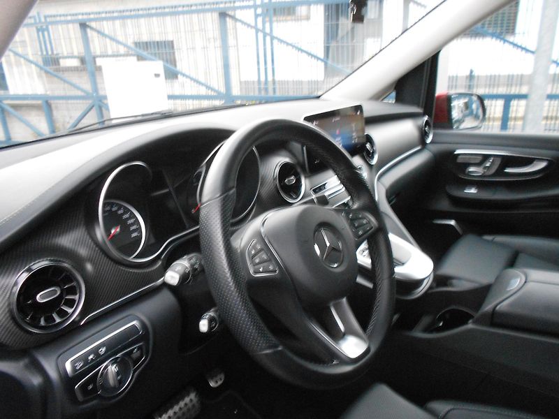 Mercedes-Benz Třídy V 300d 6míst 4Matic ČR 1.m DPH - fotka 12 z 13
