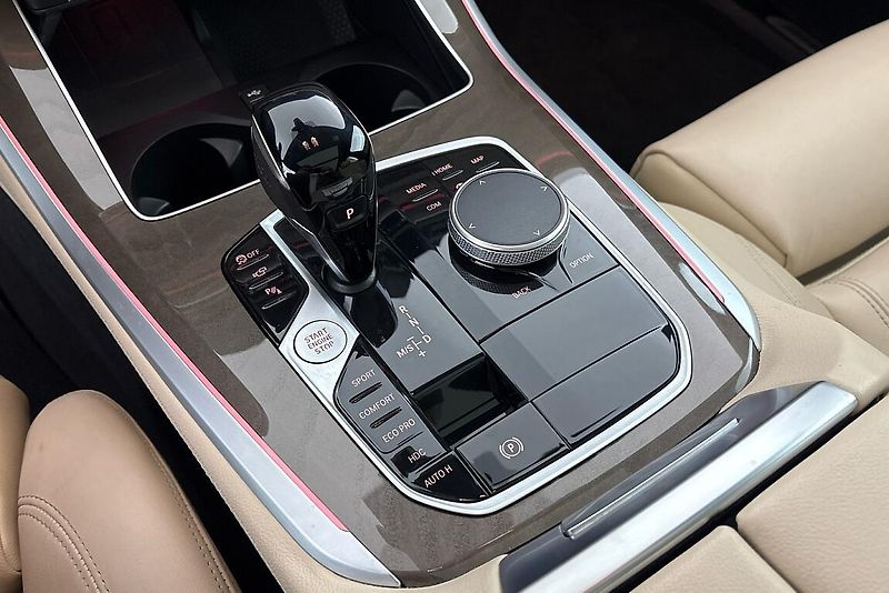 BMW X5 xDrive40i - fotka 26 z 29