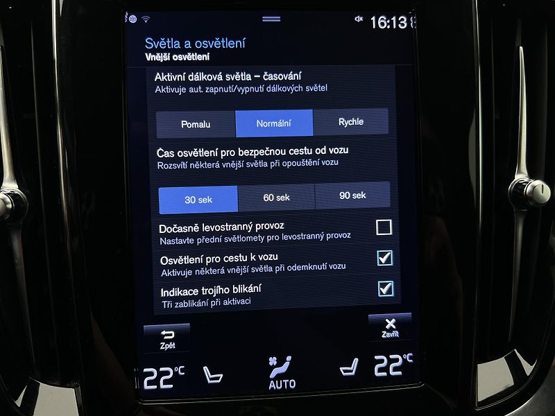 Volvo V60 D3 MOMENTUM PRO AUT - fotka 38 z 41