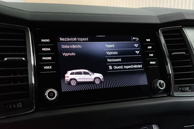 Škoda Kodiaq 2.0 TDI 110 DSG*TAŽNÉ*WEBASTO* - fotka 30 z 44