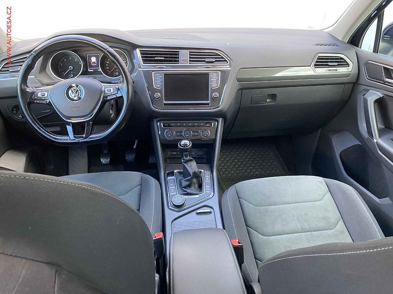 Volkswagen Tiguan (2017) 2.0 TSi 4X4, Highline, LED - fotka 8 z 20